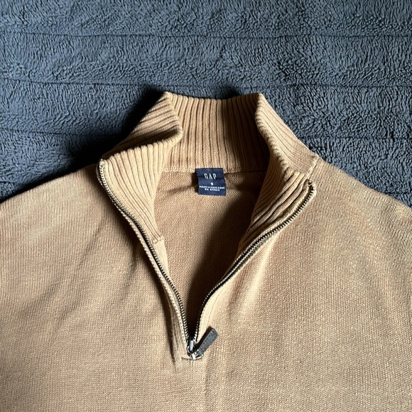 GAP Oatmeal Quarter Zip Sweater - Picture 6 of 8